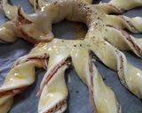 Pas rețetă Soare din foietaj cu șuncă și mozzarella 3 fotografie