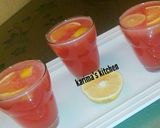 A picture of step 2 of Strawberry lemonade.