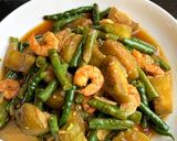 Foto langkah ke 4 dari resep Tumis terong udang kacang panjang.