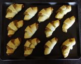 Une image de l'étape 8 de Croissants apéritifs au jambon fumé, chèvre et pesto.