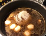 รูปขั้นตอนการทำที่ 3 ของ ก๋วยเตี๋ยวน้ำตก แบบซอง