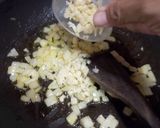 Foto langkah ke 2 dari resep Ayam Cincang Kecap.