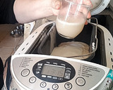 Foto del paso 5 de la receta: Pan de Kefir con Calabacín en panificadora
