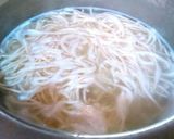 A picture of step 1 of Veg hakka noodles / chow mein.