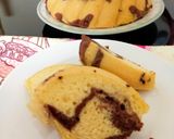 Foto langkah ke 7 dari resep Marmer Sponge Cake 3 Telur.
