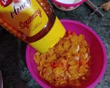 मिल्की फ्रूटी कॉर्न फ्लेक्स (milky frutti corn flakes recipe in Hindi) रेसिपी चरण 4 फोटो