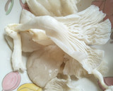 Foto langkah ke 1 dari resep Jamur Crispy Simple.