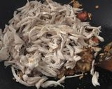 Foto langkah ke 5 dari resep Ayam Suwir Kecombrang.