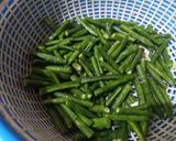 Foto langkah ke 1 dari resep Tumis Kacang Panjang Bakso.