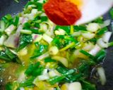 લીલી ડુંગળી ની કઢી(lili dungri ni kadhi in Gujarati) રેસીપી સ્ટેપ3ફોટો