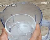 A picture of step 2 of Musk Melon Milk Shake.