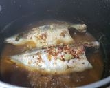 Hình bước làm 1 của món Cá ngân kho mặn