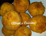 A picture of step 2 of Chicken yam balls.
