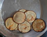 A picture of step 3 of Mini millet pizza.