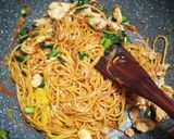 Foto langkah ke 5 dari resep Mie Goreng Solaria.