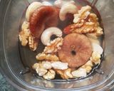 A picture of step 1 of Nuts shake.