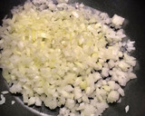 Foto del paso 1 de la receta: Vieiras en crema de setas y avellanas al aroma del tomillo