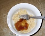 A picture of step 3 of Chocolate chip oats mug cake.