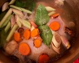 รูปขั้นตอนการทำที่ 1 ของ ยำไก่ผักแพวถั่วลิสง🌿🧄🥜🌶️