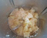 Foto del passaggio 2 della ricetta Conchiglioni con crema di patate e salsiccia