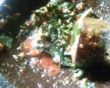 Foto langkah ke 6 dari resep Ayam bakar sambal daun kemangi.