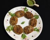 A picture of step 5 of Crispy Sago Tikki.