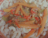 A picture of step 5 of Macaroni with carrot sauce.