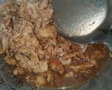 Foto langkah ke 4 dari resep Gyudon / Beef Bowl (daging sapi masak bombay ala Yo**i*oya).