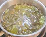 Foto langkah ke 3 dari resep Soup Ikan Kakap Sayur Asin.