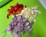 Foto langkah ke 2 dari resep Tumis Pare dan Teri Nasi.