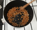Foto del paso 1 de la receta: Popcorns/pochoclos azucarados y crocantes 👌