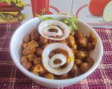 A picture of step 3 of Chickpea masala.