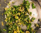 Foto del paso 3 de la receta: Roasted Brussel Sprout, and Rocoto Capers and Bay Leaves Beef Tenderloin - Lomo en Laurel y Coles