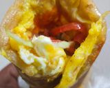 A picture of step 7 of Egg roll.