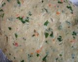 A picture of step 2 of Mixed vegetable paratha.