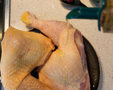 Foto del paso 2 de la receta: Pollo asado con uvas