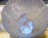 A picture of step 2 of Pink lime juice.