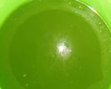 A picture of step 2 of Lemon grass cocumber juice.