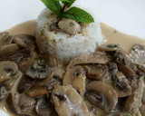 Foto del paso 5 de la receta: Salteado de setas y champiñones a la crema
