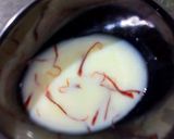 A picture of step 1 of Thandai.