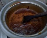 Foto langkah ke 2 dari resep Bolu Karamel / Sarang Semut 5 Telur No Mixer.