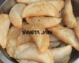 मावा गुजिया (mawa gujiya recipe in Hindi) रेसिपी चरण 5 फोटो