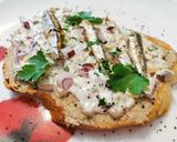 Szardellakémes pirítós recept fázis 4 fotója