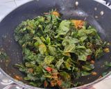 A picture of step 4 of Aloo palakh.