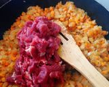 Foto del paso 3 de la receta: Zapallo italiano relleno con pino de carne