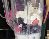Foto del paso 2 de la receta: Smoothie frutos rojos para desayuno