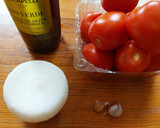 Foto del paso 1 de la receta: Sopa de tomate con tres ingredientes