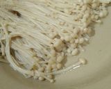 Foto langkah ke 1 dari resep BBQ Egg Enoki Cheese Roll.