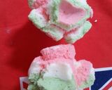 Foto langkah ke 4 dari resep Bolu kukus bunga mekar.