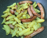 Foto del paso 2 de la receta: Salchichas de pollo al ajo cabañil